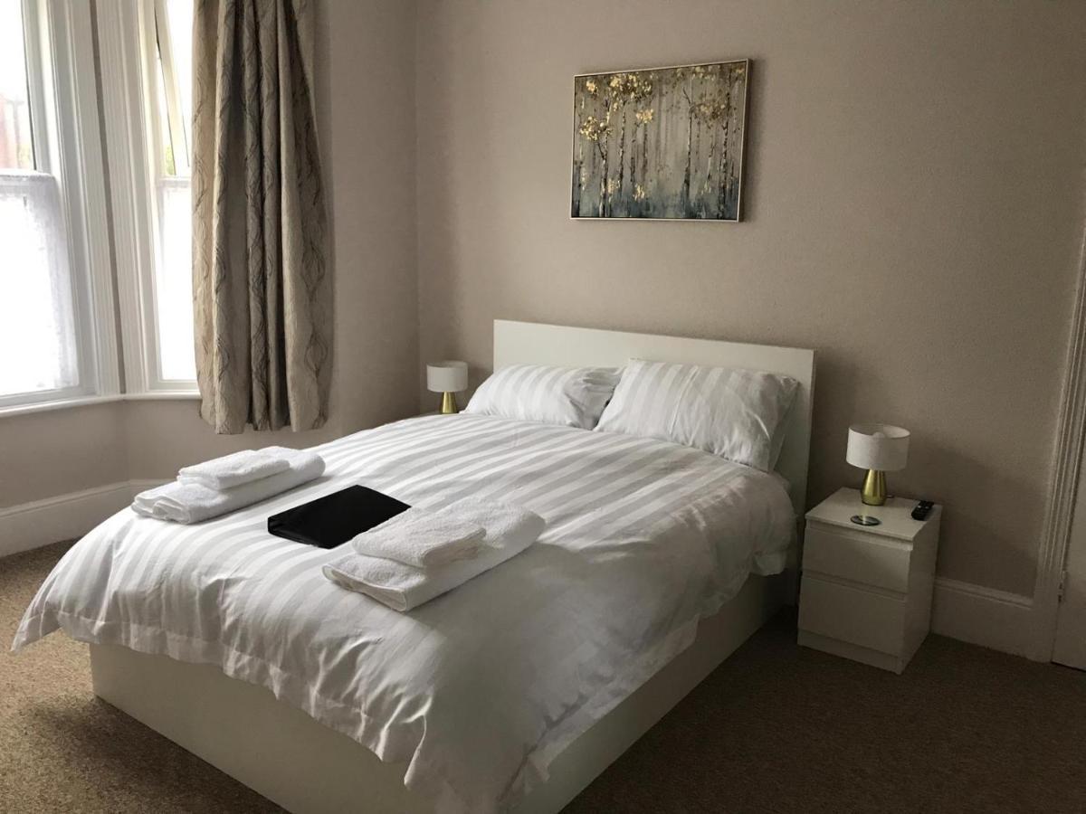 Poole Stay Bagian luar foto