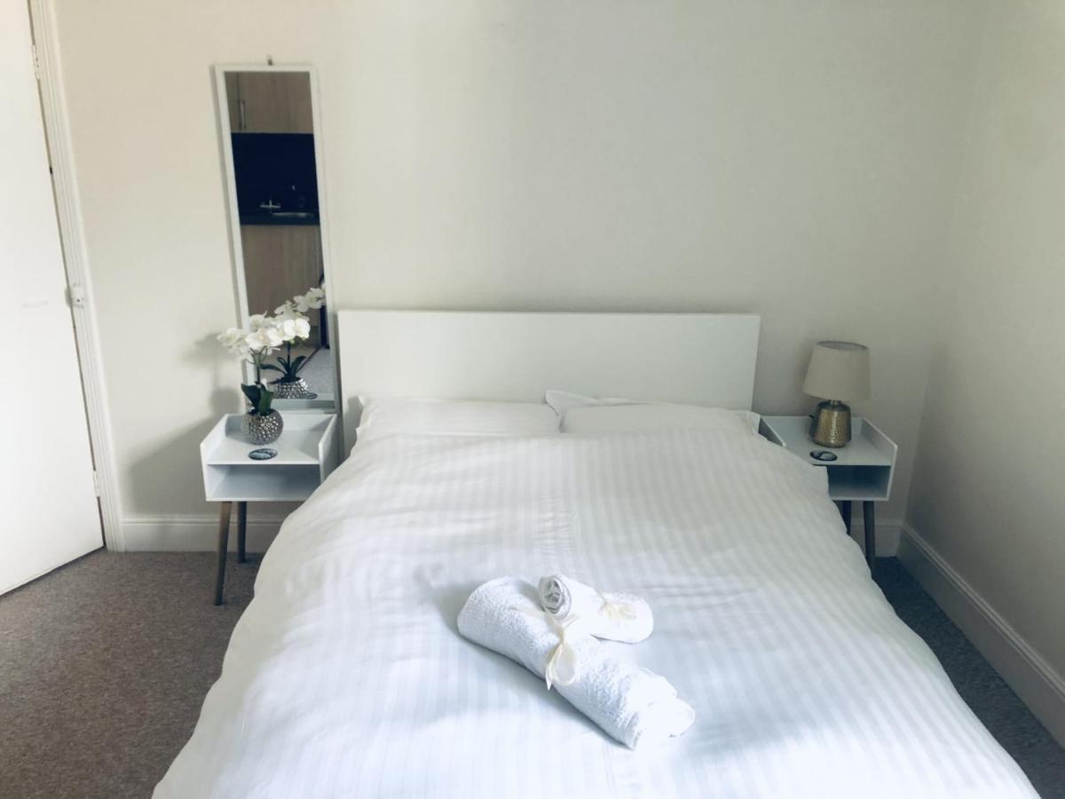 Poole Stay Bagian luar foto